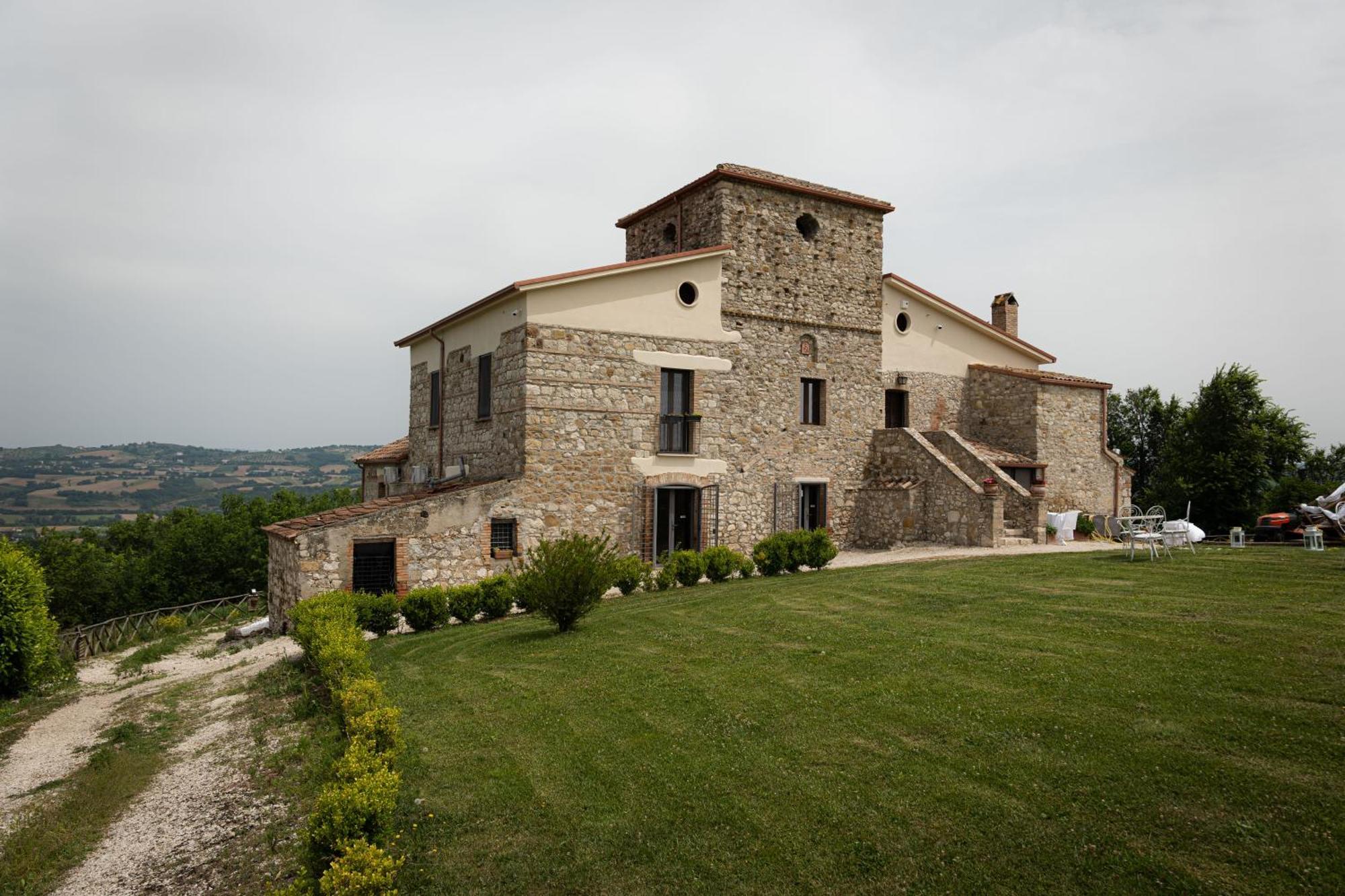 Country Relais La Torretta Baronale Guest House San Giorgio del Sannio Luaran gambar